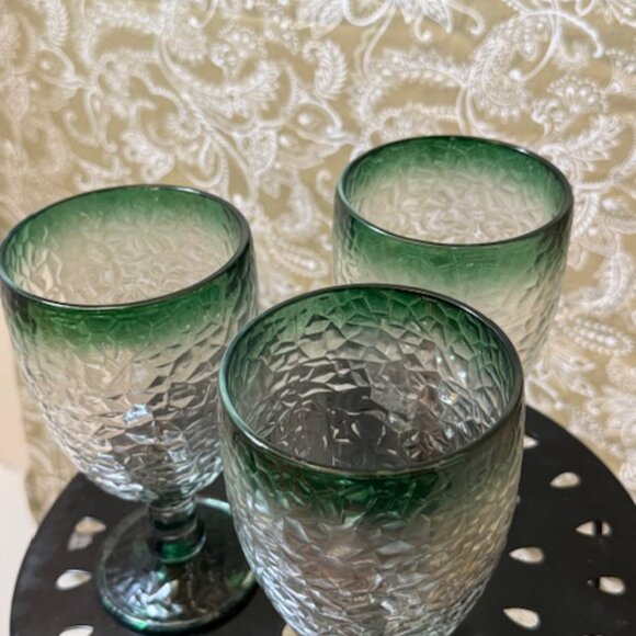 Set of  3 Large Vintage Libbey Ombre Green Crackle Glass Wine/Water Goblets - Picture 3 of 16